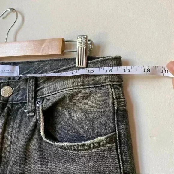 Zara Jeans Straight Leg Split Hem, Dark Gray Wash, Size 38 / US 6 - Picture 7 of 8